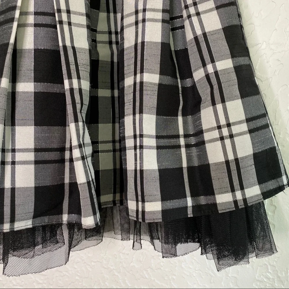 Girls Plaid Black/white fit flare Dress & cardigan Size 4
